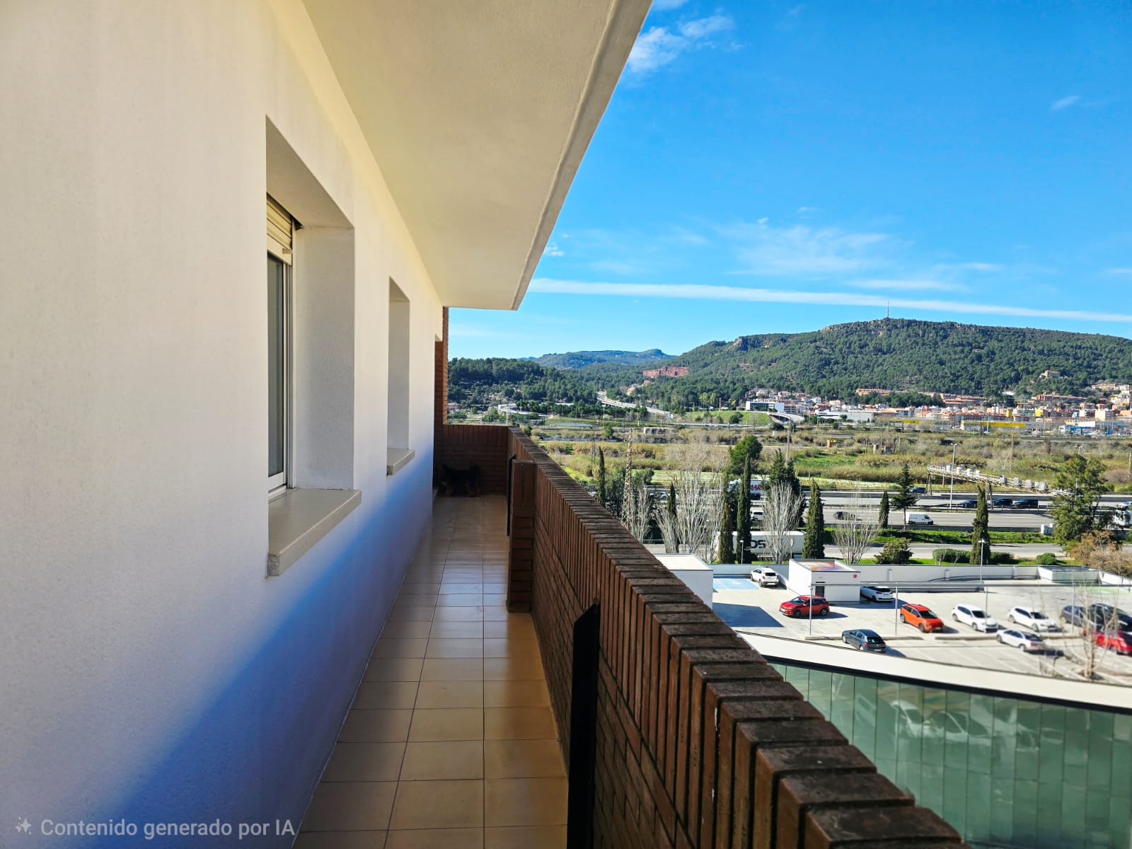 Estupendo Ático con vistas panorámicas en Molins de Rei .  